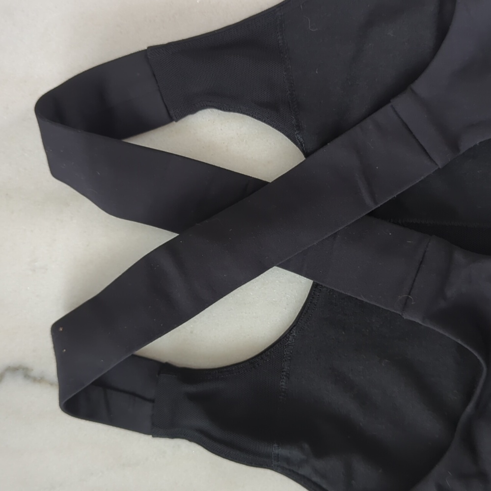 Lululemon Black Sports Bra Size Small - Picture 7 of 10